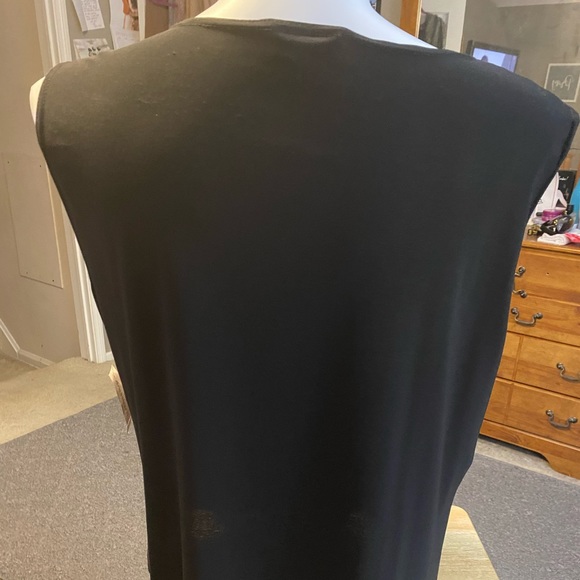 Dressbarn Top Size:22/24 - Picture 2 of 6